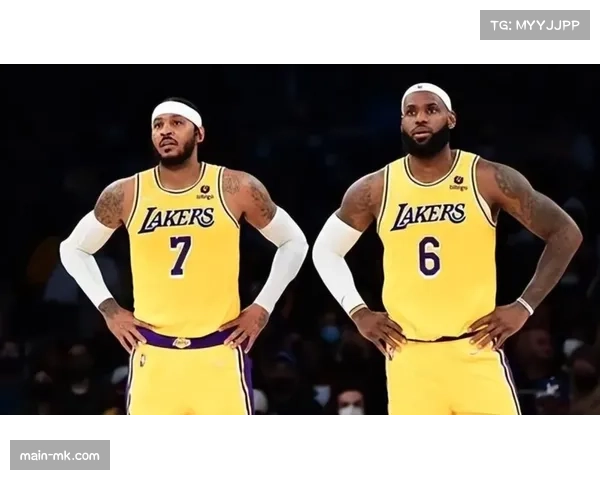 康涅狄格大学中锋里德 篮下守护神展现防守价值